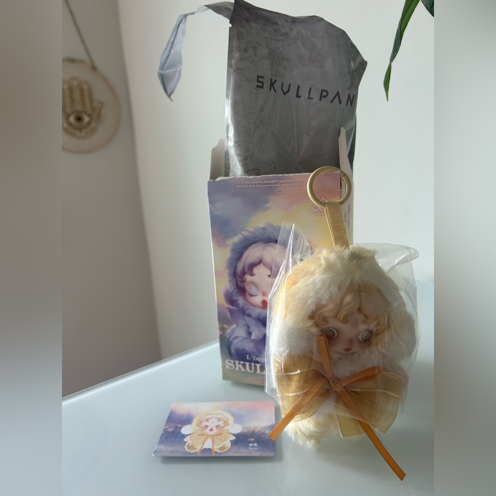 Skullpanda l'impressionnisme POP MART Dawn Plush Keychain